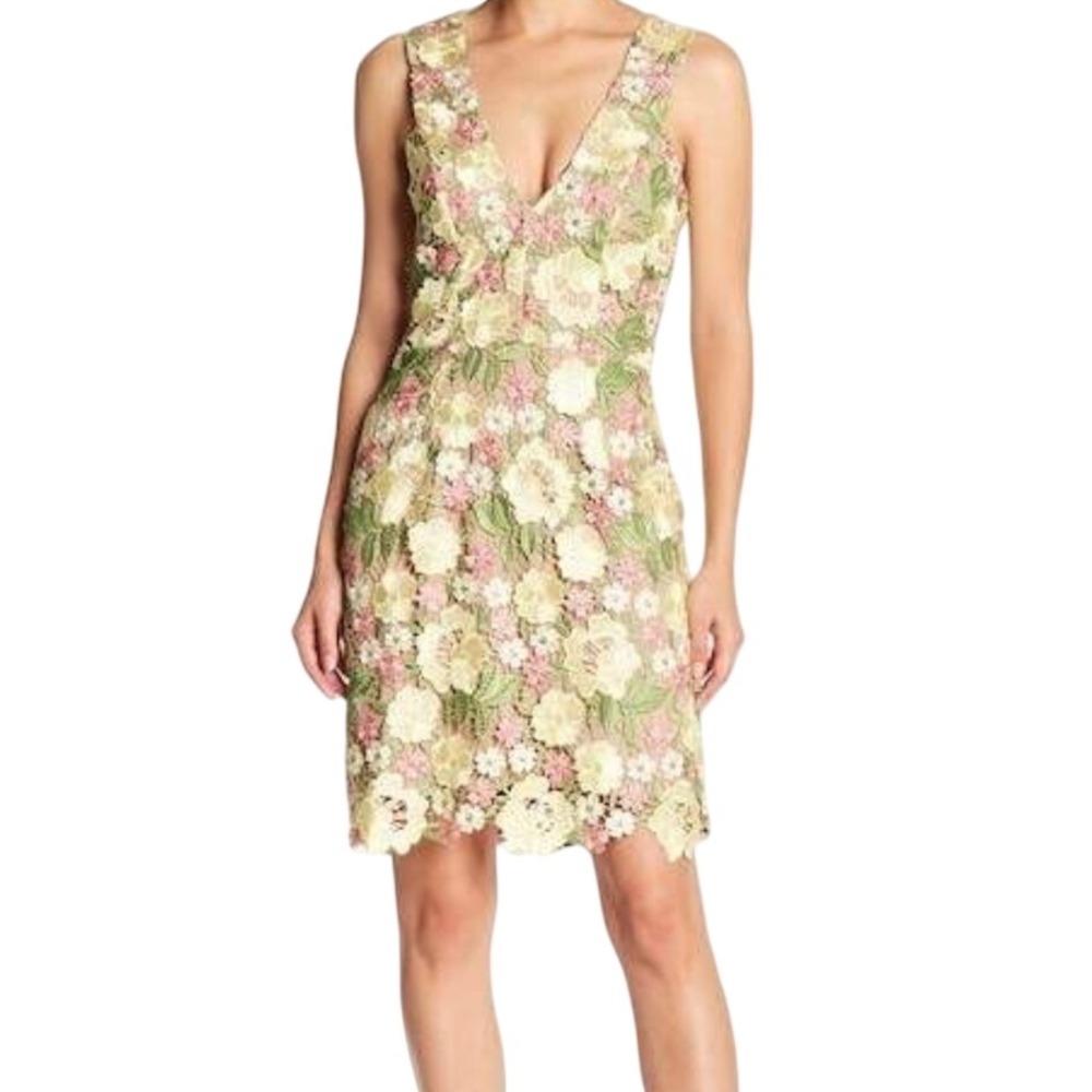 DRESS THE POPULATION Large Mina Guipure Lace Floral V-Neck Sheath Dress Pink